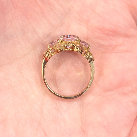 Black Hills Gold Pink Ice Ring: 10K solid yellow gold Size 7.25 - Picture 9 of 12